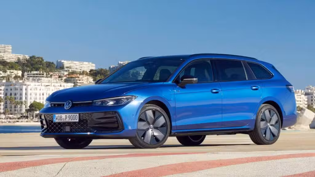 Volkswagen Passat (2022 – 2025)