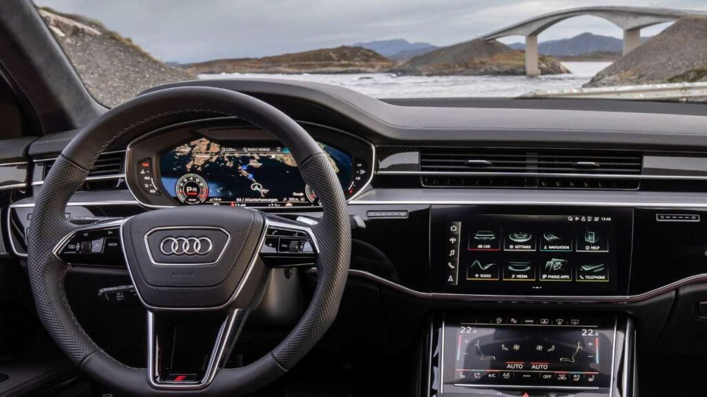 Audi zvoláva modely Q7, A8 a Q8 kvôli prehrievaniu batérie a riziku požiaru