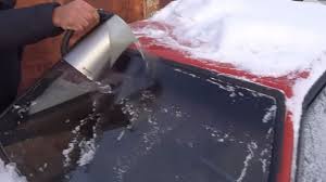 Zlé rady pre auto v zime z internetu a čo určite nerobiť